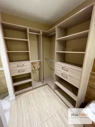 Loft en Renta Edificio Aoki Zona 14 — Apartamento en Alquiler en AOKI, Zona 14, Guatemala, Ciudad — miniatura 3 de 17