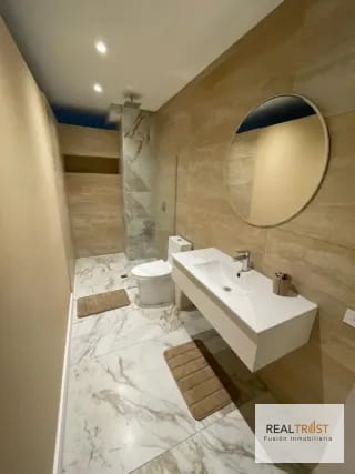 Loft en Renta Edificio Aoki Zona 14 — Apartamento en Alquiler en AOKI, Zona 14, Guatemala, Ciudad — miniatura 2 de 17