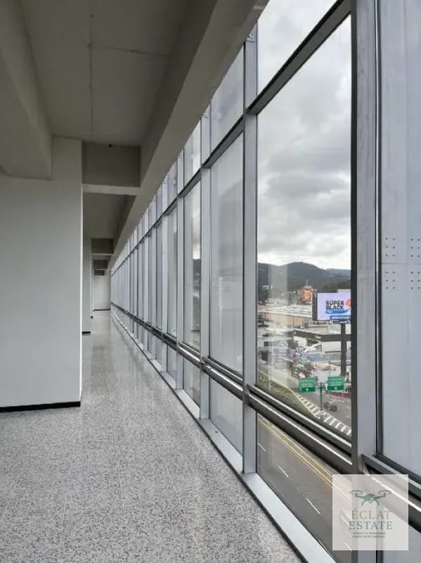 Zona 10 | Edificio Corporativo con Helipuerto | Presencia Ejecutiva — Apartamento en Alquiler en Zona 10, Guatemala, Ciudad — foto 12 de 12