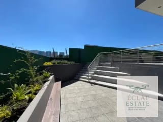 Zona 10 | Edificio Corporativo con Helipuerto | Presencia Ejecutiva — Apartamento en Alquiler en Zona 10, Guatemala, Ciudad — miniatura 2 de 12
