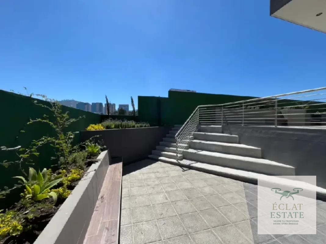 Zona 10 | Edificio Corporativo con Helipuerto | Presencia Ejecutiva — Apartamento en Alquiler en Zona 10, Guatemala, Ciudad — foto 2 de 12