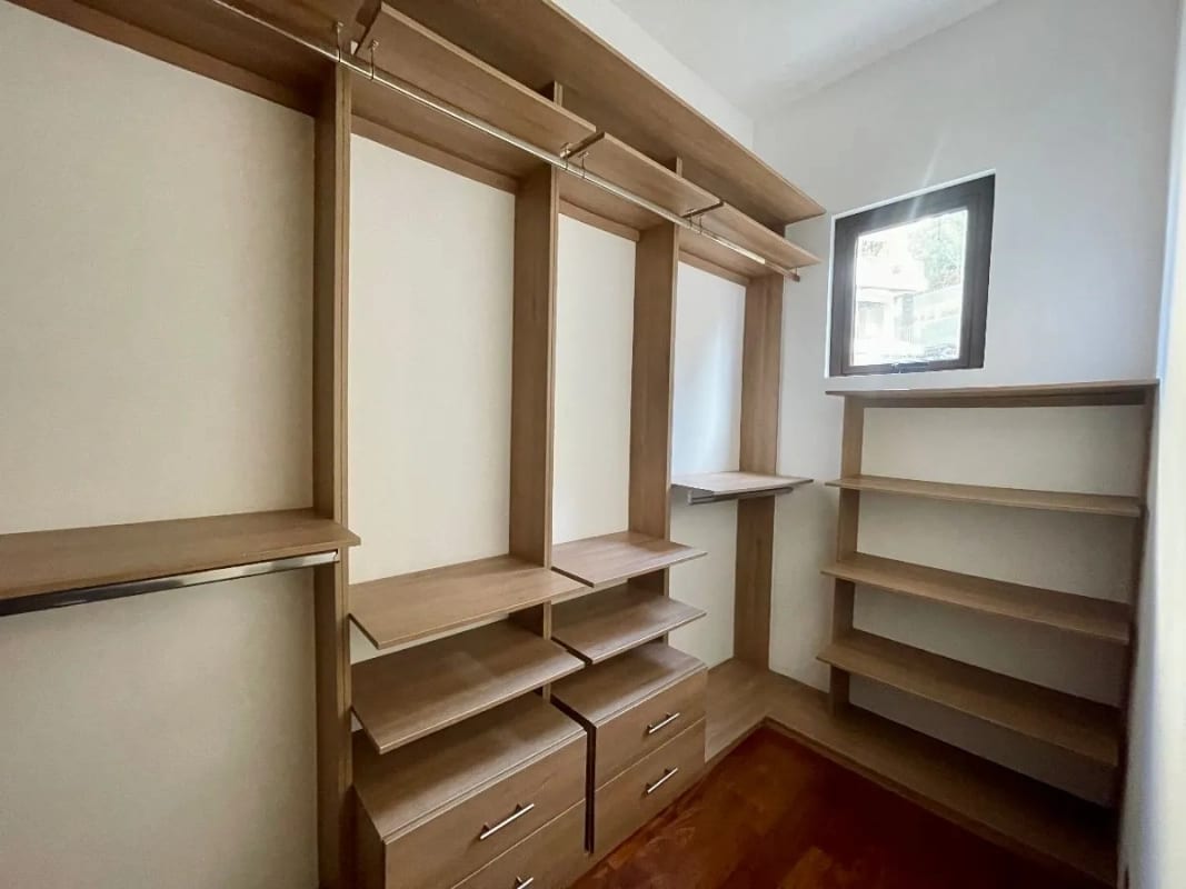 Apartamento Amplio Renta Muxb al Condominio Albereda de la Española 300 MTS2~3 Dormitorios , Sala Familiar ~ Dormitorio de Servicio 2 Parqueos $2,500 + Iva (no Se Aceptan Mascotas) — Apartamento en Alquiler en Muxbal, Guatemala, Ciudad — foto 7 de 12