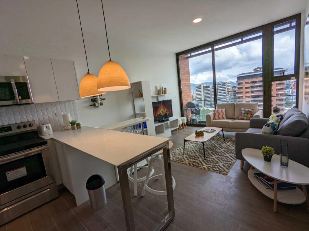 *Apartamento en Venta completamente Equipado y Decorado en Edificio Diagoseis zona 10* — Apartamento en Venta en Diagoseis, Zona 10, Guatemala, Ciudad — foto 1 de 15