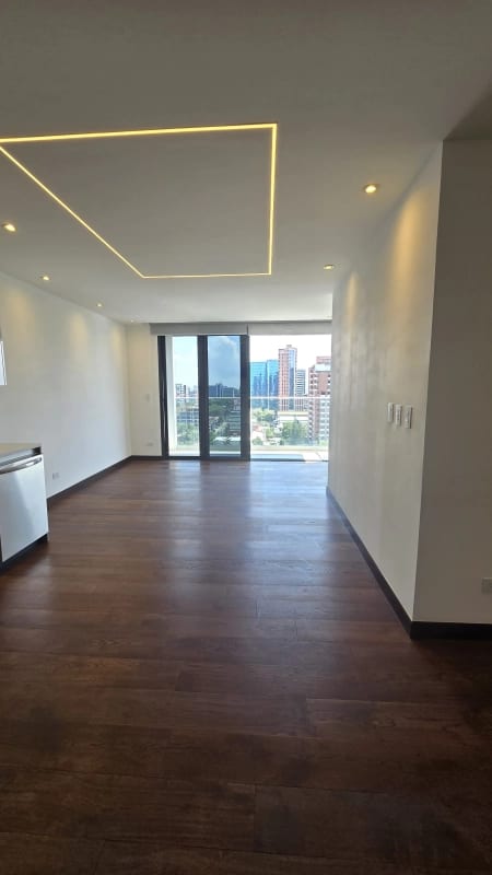 Se Alquila Apto. Edificio Vasanta, Zona 10. — Apartamento en Alquiler en Vasanta, Zona 10, Guatemala, Ciudad — foto 7 de 14