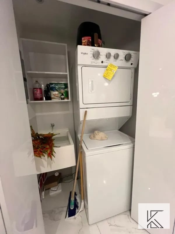 Moderno apartamento en VENTA en Edificio Airali, zona 10 — Apartamento en Venta en Airali, Zona 10, Guatemala, Ciudad — foto 3 de 16