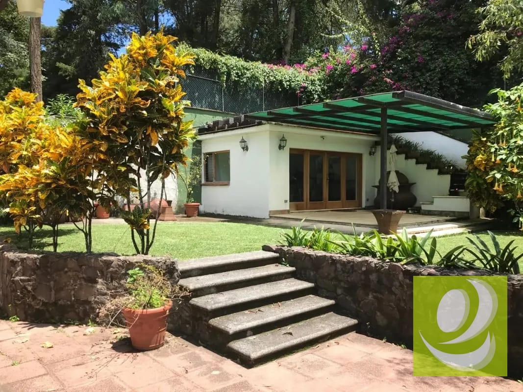 Casa grande en venta en zona 16 de un nivel — Casa en Venta en Zona 16, Guatemala, Ciudad — foto 1 de 17