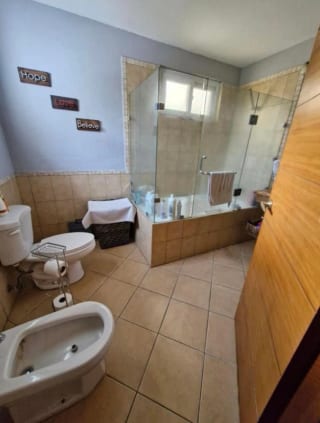 Casa en renta y venta Kanajuyu zona 16 (fuera de garita) — Casa en Venta en Zona 16, Guatemala, Ciudad — miniatura 9 de 12