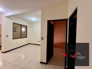 Casa en Venta San Cristobal, Zona 8 Mixco — Casa en Venta en Pinares de San Cristobal, Zona 8 Mixco, Guatemala, Ciudad — miniatura 10 de 14