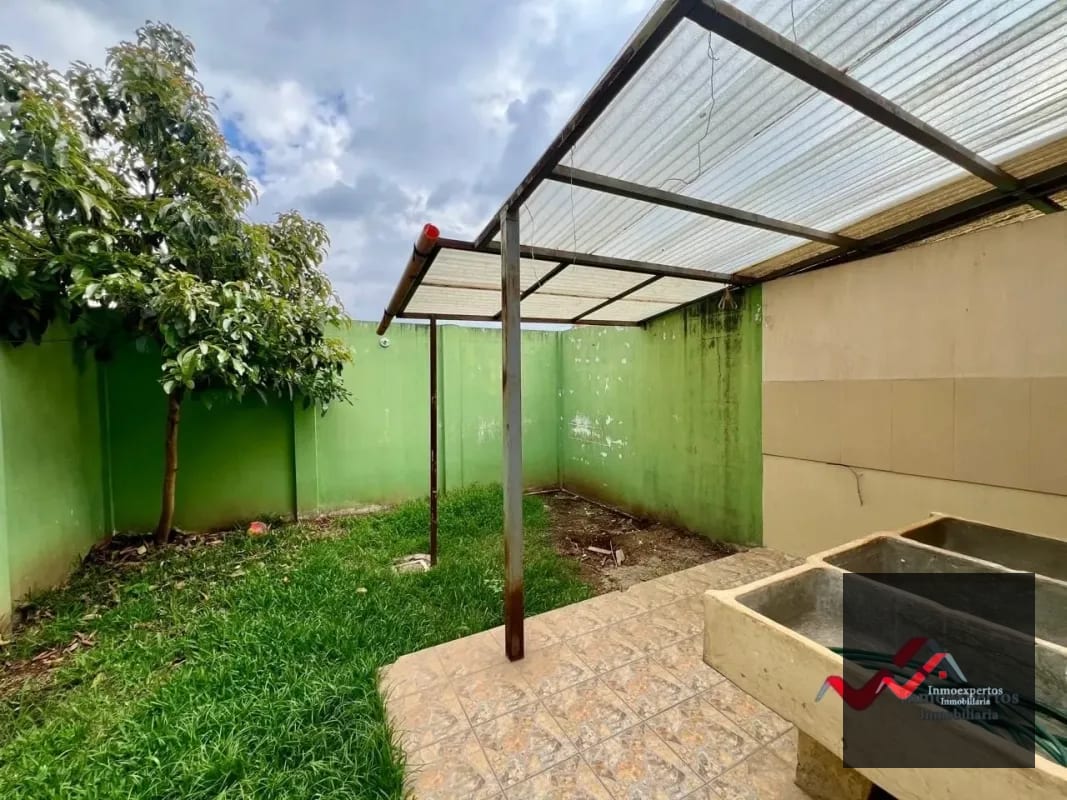 Casa en Venta San Cristobal, Zona 8 Mixco — Casa en Venta en Pinares de San Cristobal, Zona 8 Mixco, Guatemala, Ciudad — foto 11 de 14