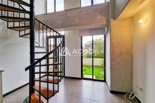 Apartamento con Jardín en Zona 10 — Apartamento en Venta en Zona 10, Guatemala, Ciudad — miniatura 1 de 6