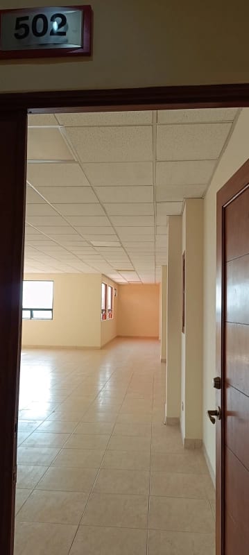 Amplias Oficinas en Renta — Oficina en Alquiler en Zona 13, Guatemala, Ciudad — foto 1 de 6