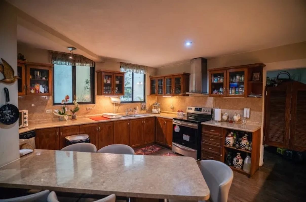 Casa grande en venta - TERRAVISTA Km 16.5 Carretera a El Salvador — Casa en Venta en Terravista, Carretera a El Salvador, Guatemala, Ciudad — foto 9 de 13