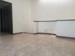 Renta-preciosa Casa 2 Niveles en Lazos de Fraijanes — Casa en Alquiler en Lazos de Fraijanes, Carretera a El Salvador, Guatemala, Ciudad — miniatura 8 de 17