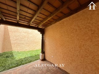 Casa Colonial Antigua Guatemala - 4 Hab. / a Min. del Casco de Antigua — Casa en Alquiler en Antigua, Sacatepéquez — miniatura 6 de 9