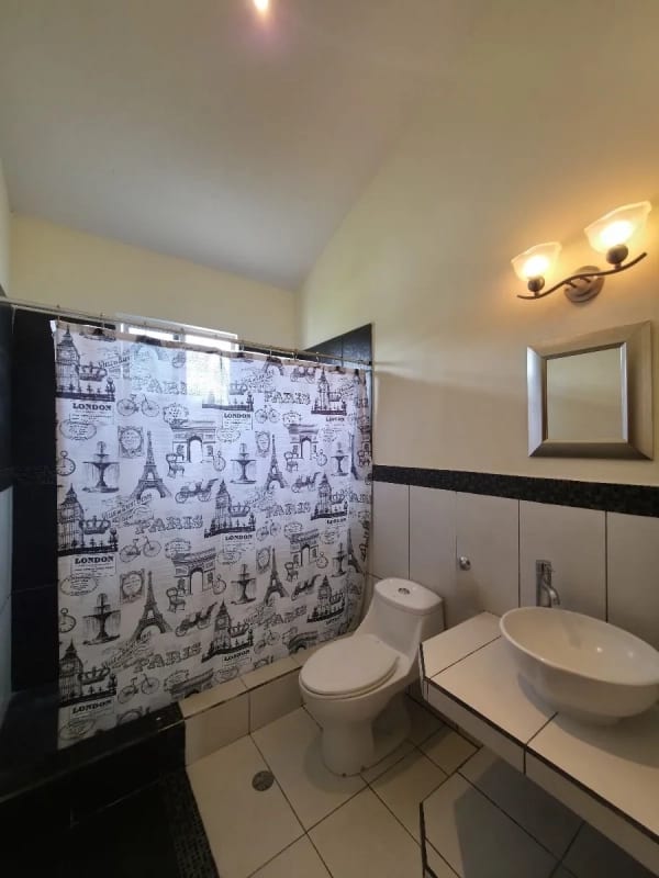 Casa en venta Condominio Vila Verde — Casa en Venta en Carretera a El Salvador, Guatemala, Ciudad — foto 5 de 16