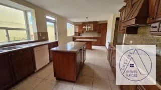 Carr. Salvador Parajes de Muxbal se vende casa amplia y de lujo — Casa en Venta en Carretera a El Salvador, Guatemala, Ciudad — miniatura 9 de 14