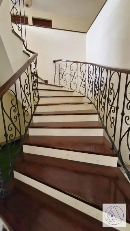 Carr. Salvador Parajes de Muxbal se vende casa amplia y de lujo — Casa en Venta en Carretera a El Salvador, Guatemala, Ciudad — foto 6 de 14