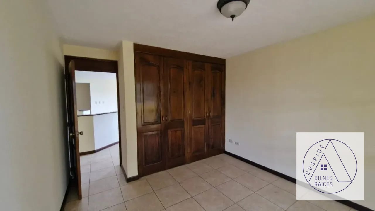 Carr. Salvador Parajes de Muxbal se vende casa amplia y de lujo — Casa en Venta en Carretera a El Salvador, Guatemala, Ciudad — foto 4 de 14
