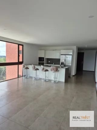En Renta Precioso Apartamento con Terraza, San Lázaro Zona 15 — Apartamento en Alquiler en San Lázaro, Zona 15, Guatemala, Ciudad — miniatura 11 de 12