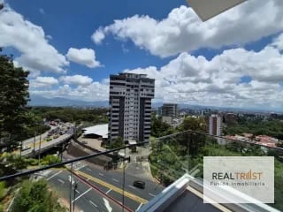En Renta Precioso Apartamento con Terraza, San Lázaro Zona 15 — Apartamento en Alquiler en San Lázaro, Zona 15, Guatemala, Ciudad — miniatura 10 de 12