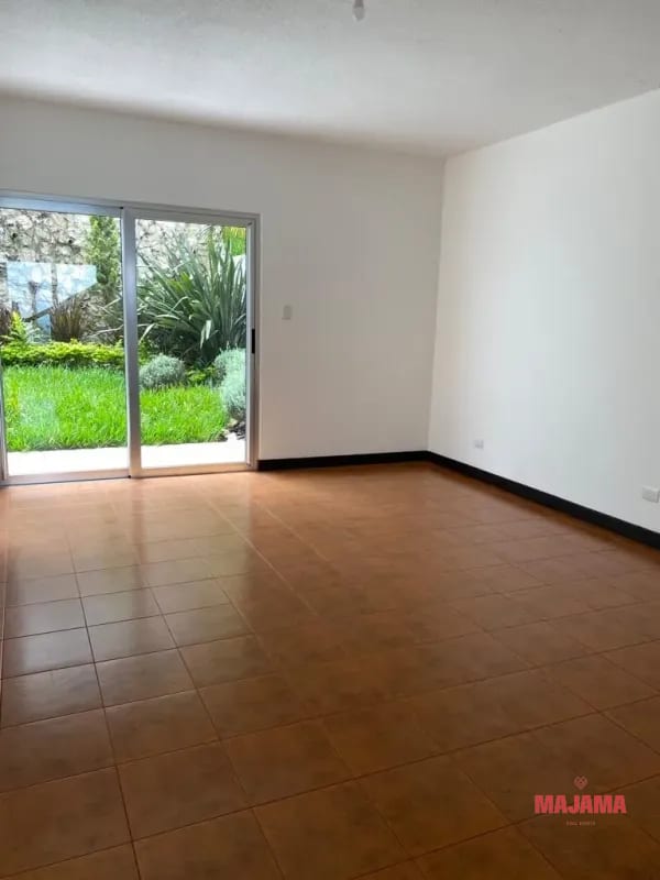 Casa en Venta Carretera al Salvador, Codigo 28_CV04 — Casa en Venta en Carretera a El Salvador, Guatemala, Ciudad — foto 5 de 7