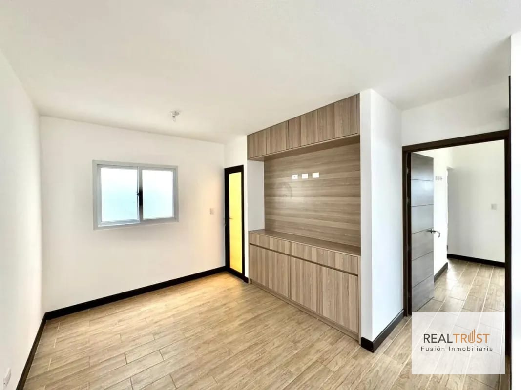 Linda casa en venta para estrenar en Bosques de Santa Elena. — Casa en Venta en Carretera a El Salvador, Guatemala, Ciudad — foto 13 de 16