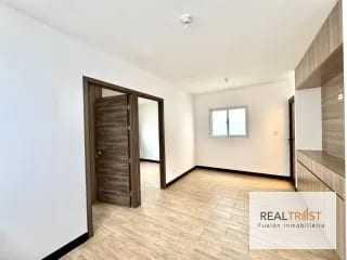 Linda casa en venta para estrenar en Bosques de Santa Elena. — Casa en Venta en Carretera a El Salvador, Guatemala, Ciudad — miniatura 6 de 16