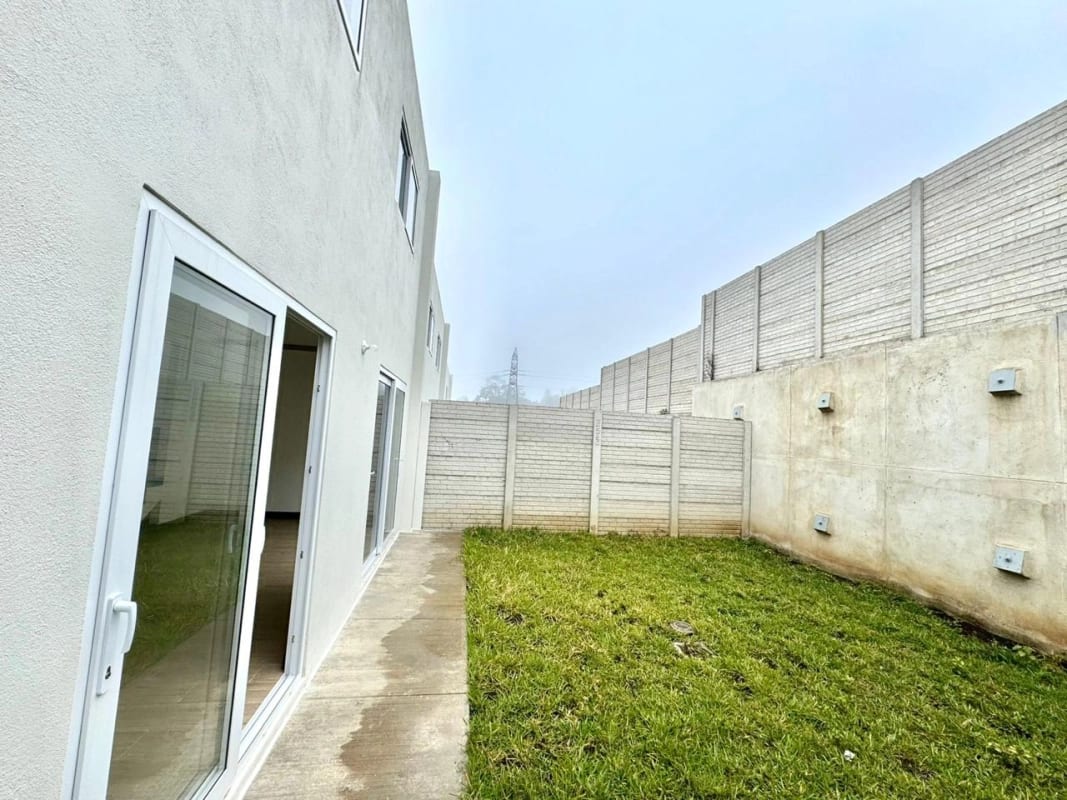 Casa en venta para estrenar en Bosques de Santa Elena — Casa en Venta en Carretera a El Salvador, Guatemala, Ciudad — foto 8 de 17