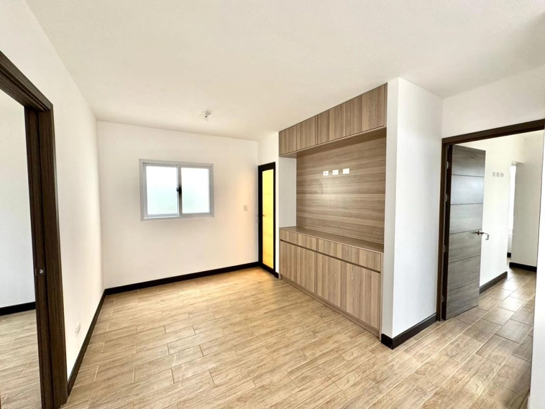 Casa en venta para estrenar en Bosques de Santa Elena — Casa en Venta en Carretera a El Salvador, Guatemala, Ciudad — foto 5 de 17