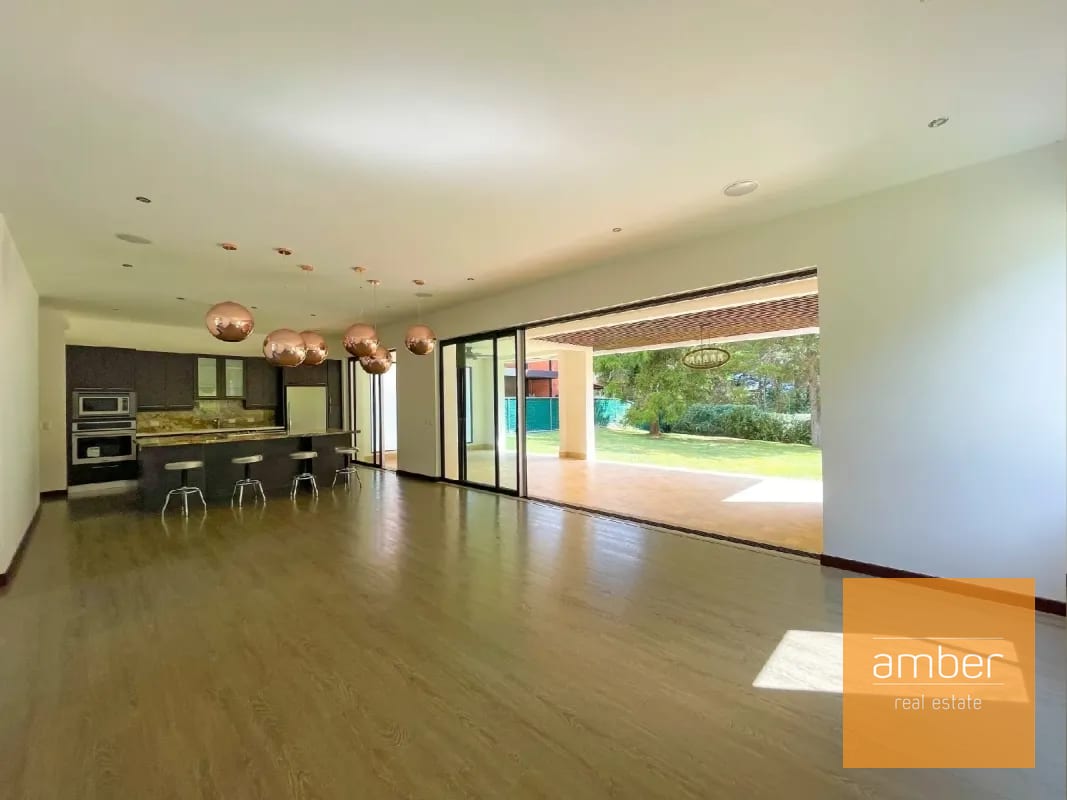 Casa en Laguna del Bosque — Casa en Venta en Carretera a El Salvador, Guatemala, Ciudad — foto 11 de 13