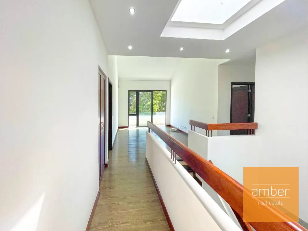Casa en Laguna del Bosque — Casa en Venta en Carretera a El Salvador, Guatemala, Ciudad — foto 4 de 13