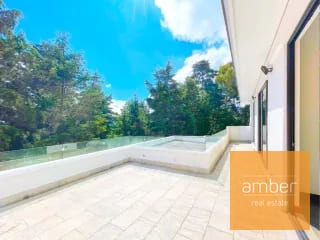 Casa en Laguna del Bosque — Casa en Venta en Carretera a El Salvador, Guatemala, Ciudad — miniatura 2 de 13