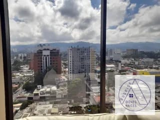 Zona 10 Edificio Mirafiori Hermoso apartamento en Venta. — Apartamento en Venta en Zona 10, Guatemala, Ciudad — miniatura 1 de 9