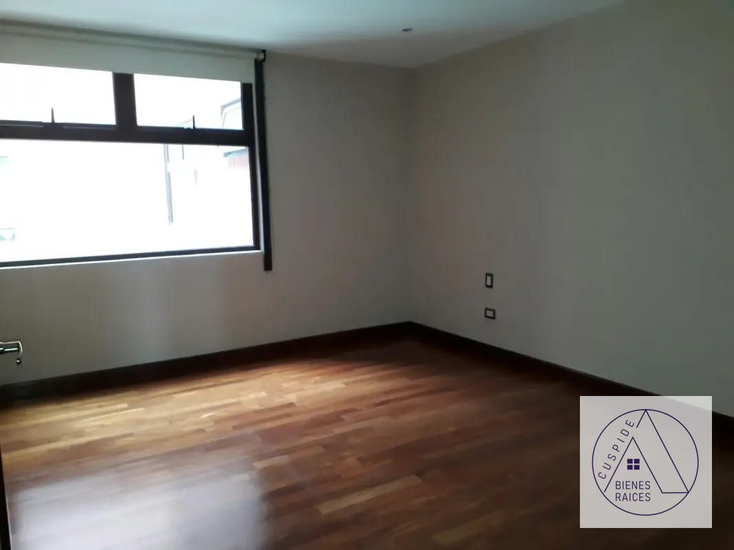 Zona 10 Edificio Mirafiori Hermoso apartamento en Venta. — Apartamento en Venta en Zona 10, Guatemala, Ciudad — foto 9 de 9