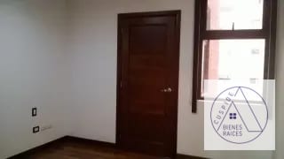 Zona 10 Edificio Mirafiori Hermoso apartamento en Venta. — Apartamento en Venta en Zona 10, Guatemala, Ciudad — miniatura 7 de 9