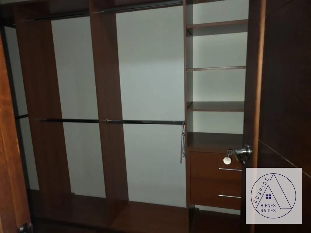 Zona 10 Edificio Mirafiori Hermoso apartamento en Venta. — Apartamento en Venta en Zona 10, Guatemala, Ciudad — foto 6 de 9