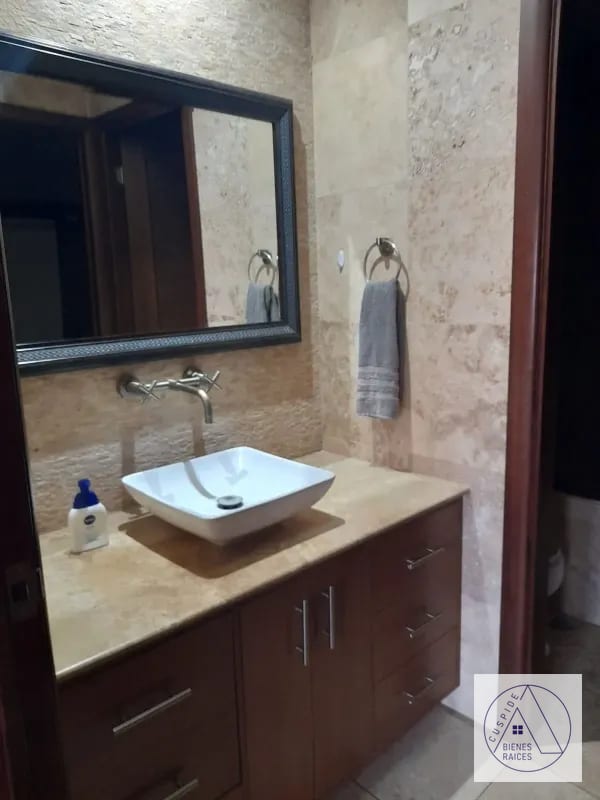 Zona 10 Edificio Mirafiori Hermoso apartamento en Venta. — Apartamento en Venta en Zona 10, Guatemala, Ciudad — foto 5 de 9