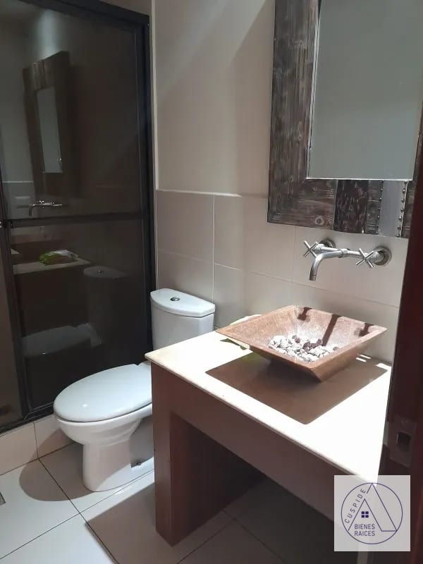 Zona 10 Edificio Mirafiori Hermoso apartamento en Venta. — Apartamento en Venta en Zona 10, Guatemala, Ciudad — foto 3 de 9