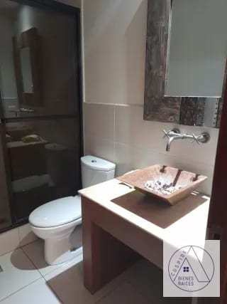 Zona 10 Edificio Mirafiori Hermoso apartamento en Venta. — Apartamento en Venta en Zona 10, Guatemala, Ciudad — miniatura 3 de 9