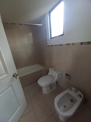 🏡 Venta de Casa en Carretera a El Salvador, Km 19.8 — Casa en Venta en Carretera a El Salvador, Guatemala, Ciudad — miniatura 3 de 17
