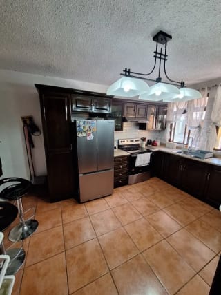 🏡 ¡Tu nuevo hogar te espera en Los Faroles, San Lucas! 🌿 — Casa en Venta en San Lucas Sacatepéquez, Sacatepéquez — miniatura 8 de 12