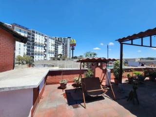 🏡 ¡Casa en venta en Zona 5, a pocos metros del Boulevard Asunción! — Casa en Venta en Zona 5, Guatemala, Ciudad — miniatura 2 de 14