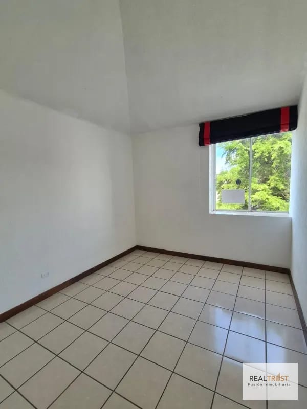 Vendo Casa en Providencia Entrada a San José Pinula KM. 18.5 Carretera al Salvador — Casa en Venta en San José Pinula, Guatemala, Ciudad — foto 8 de 15