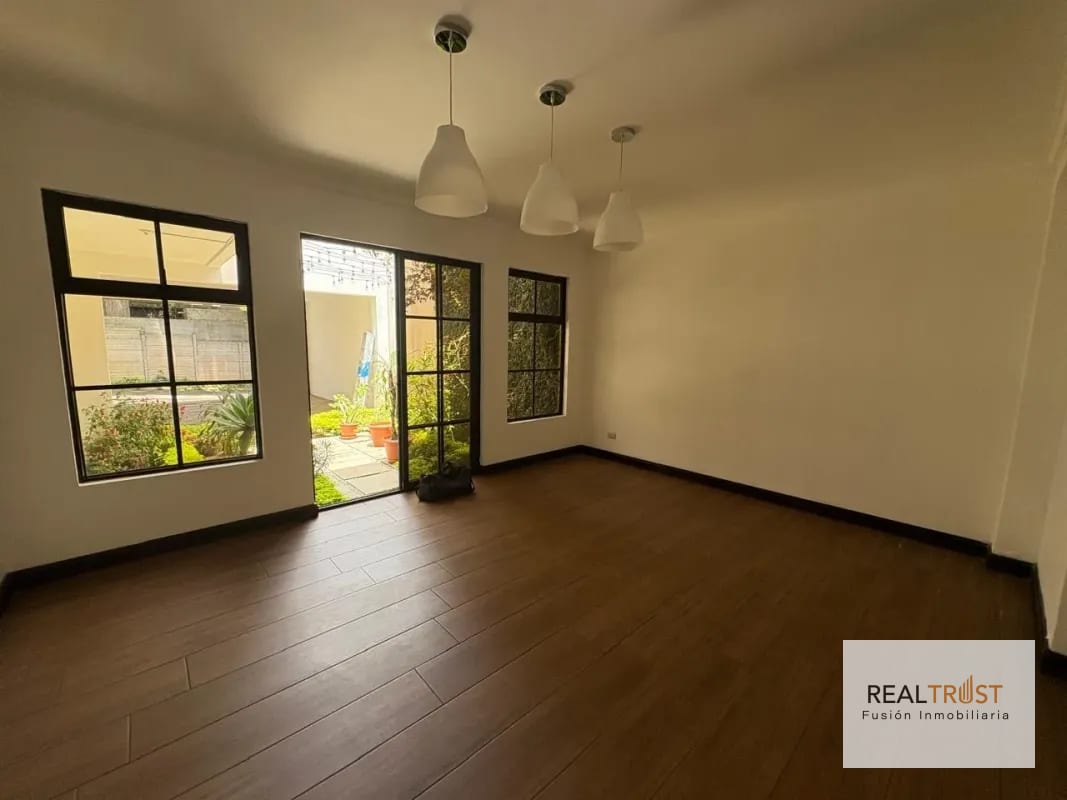 Casa en Venta Colinas de Arrazola km 17.5 Entrada a Olmeca — Casa en Venta en Carretera a El Salvador, Guatemala, Ciudad — foto 3 de 16