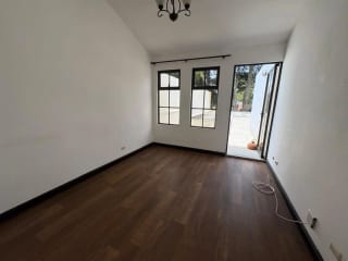 Casa en venta Colinas de Arrazola km 17.5 entrada a Olmeca — Casa en Venta en Carretera a El Salvador, Guatemala, Ciudad — miniatura 5 de 17
