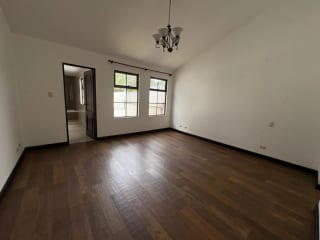 Casa en venta Colinas de Arrazola km 17.5 entrada a Olmeca — Casa en Venta en Carretera a El Salvador, Guatemala, Ciudad — miniatura 2 de 17