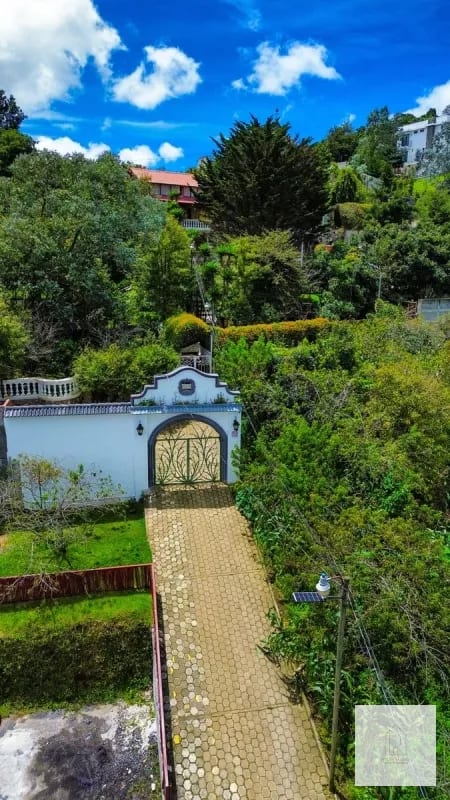 Preciosa casa de campo en San Bartolomé Milpas Altas — Casa vacacional en Venta en San Bartolomé Milpas Altas, Sacatepéquez — foto 1 de 11
