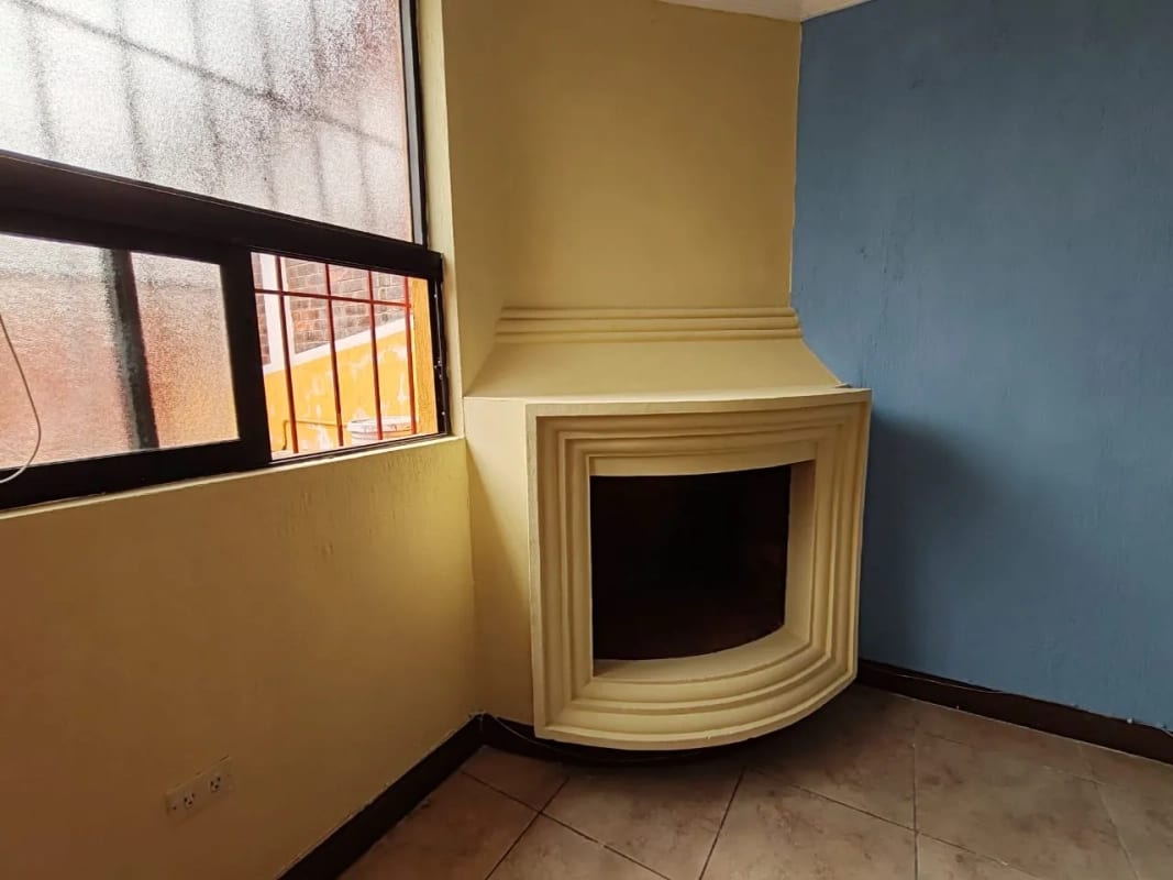 Casa en VENTA CONDOMINIO PANORAMA San Cristóbal ideal para fundación u oficinas — Casa en Venta en Zona 8 Mixco, Guatemala, Ciudad — foto 15 de 16