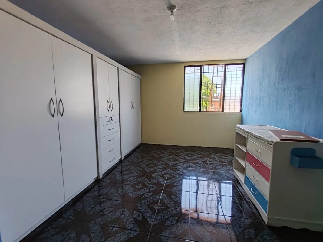 Casa en VENTA CONDOMINIO PANORAMA San Cristóbal ideal para fundación u oficinas — Casa en Venta en Zona 8 Mixco, Guatemala, Ciudad — foto 11 de 16