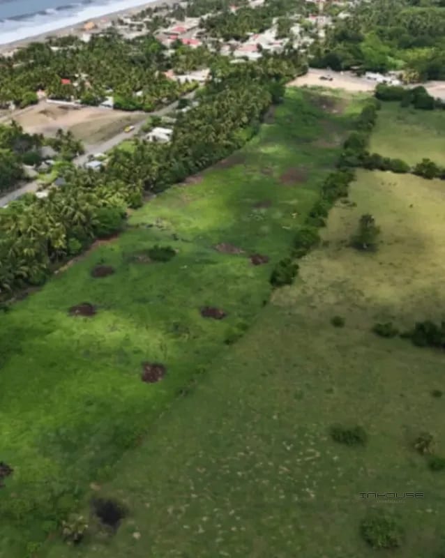 Terreno en Venta, Tiquisate, Escuintla - a 200 Metros de la Playa- — Terreno en Venta en Escuintla, Escuintla — foto 1 de 5